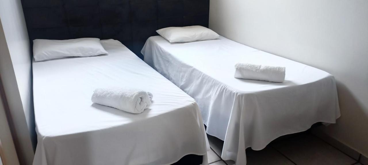 Hotel Pires Faxinal Buitenkant foto